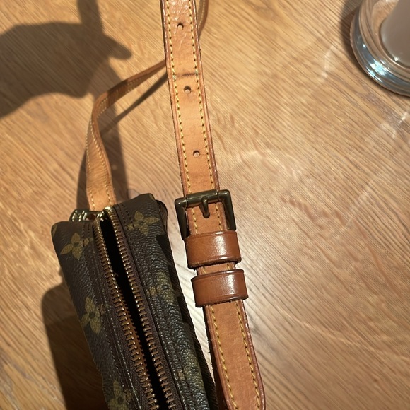 Louis Vuitton Jeune Fille MM - Picture 4 of 16